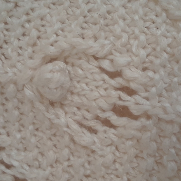 BB Dakota Sweater - Picture 5 of 5